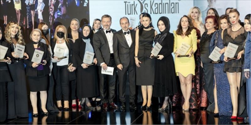 Türk İş Kadınları Plaket Töreni Çırağan Sarayı´nda Gerçekleşti